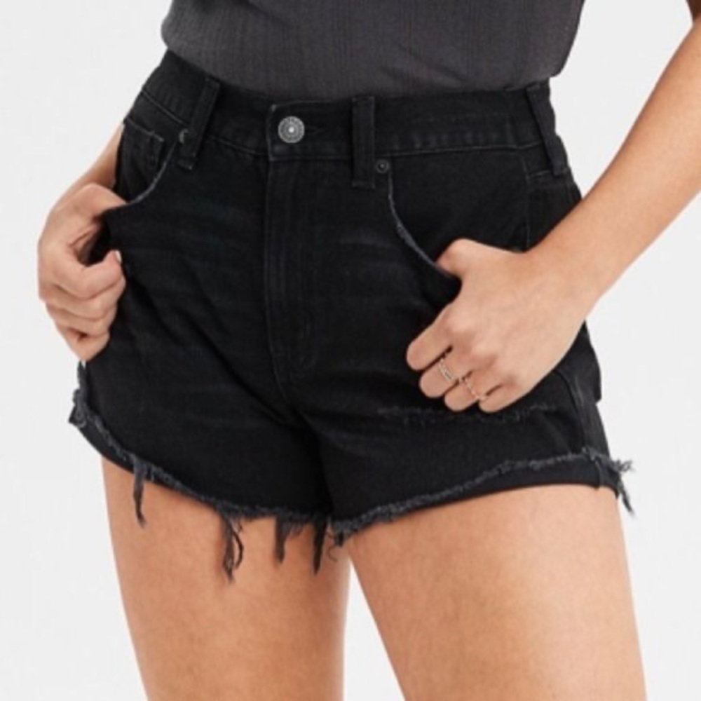 American Eagle High Waisted Shorts (Black) - size 8